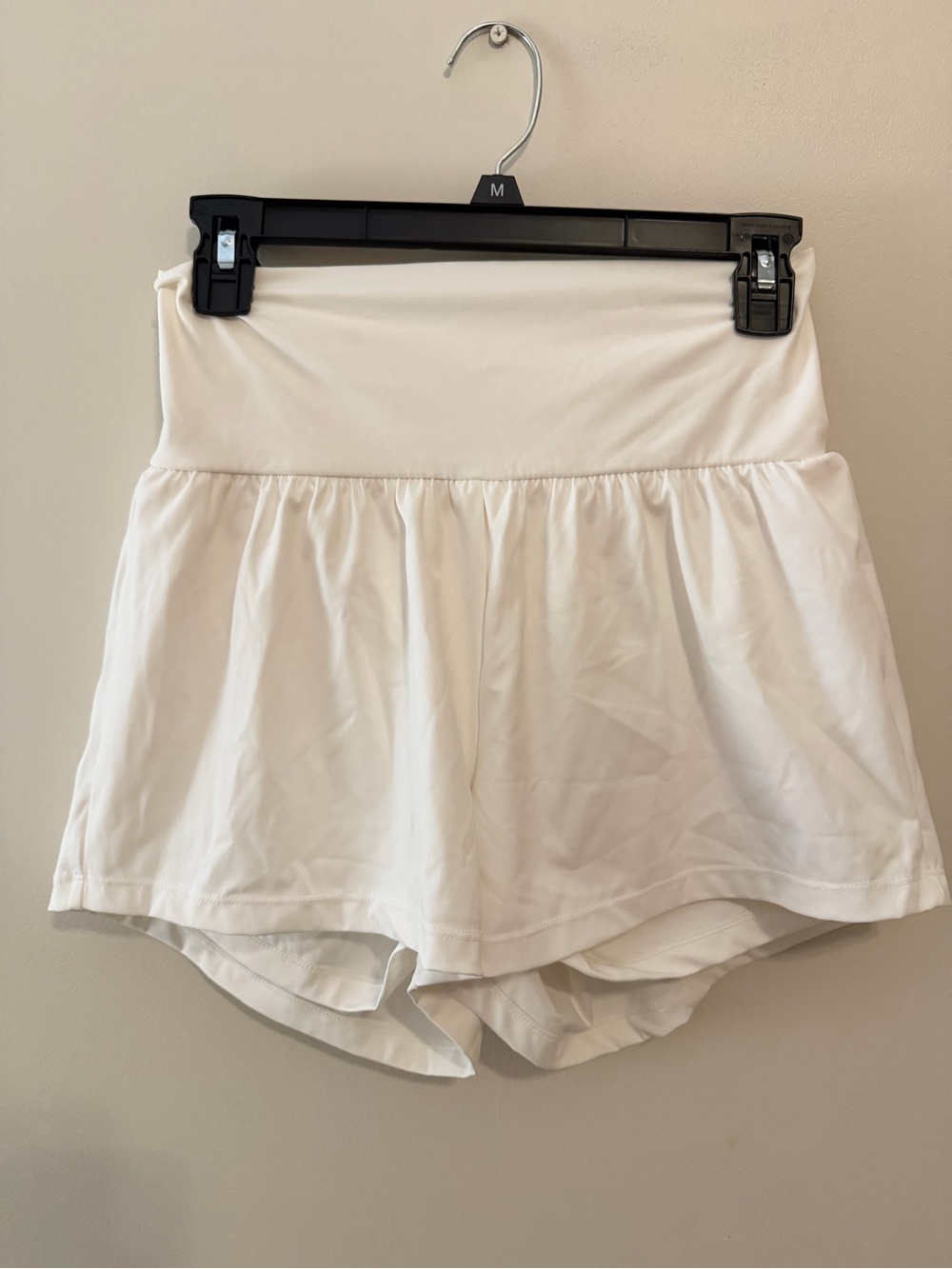 HALARA White High-Waist Athletic Skort Shorts